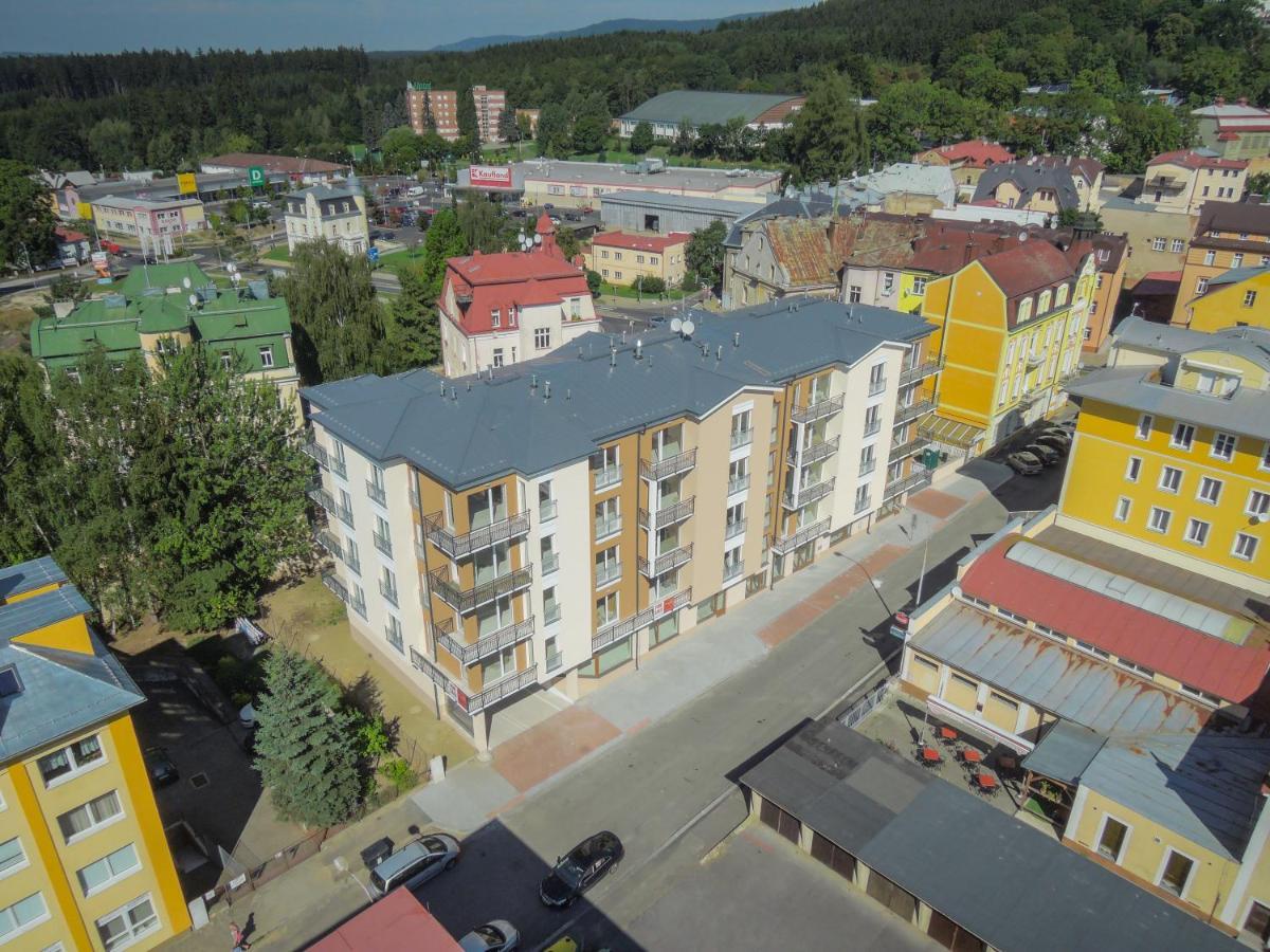 Ferienwohnung Apartman Alexandra Mariánské Lázně Exterior foto