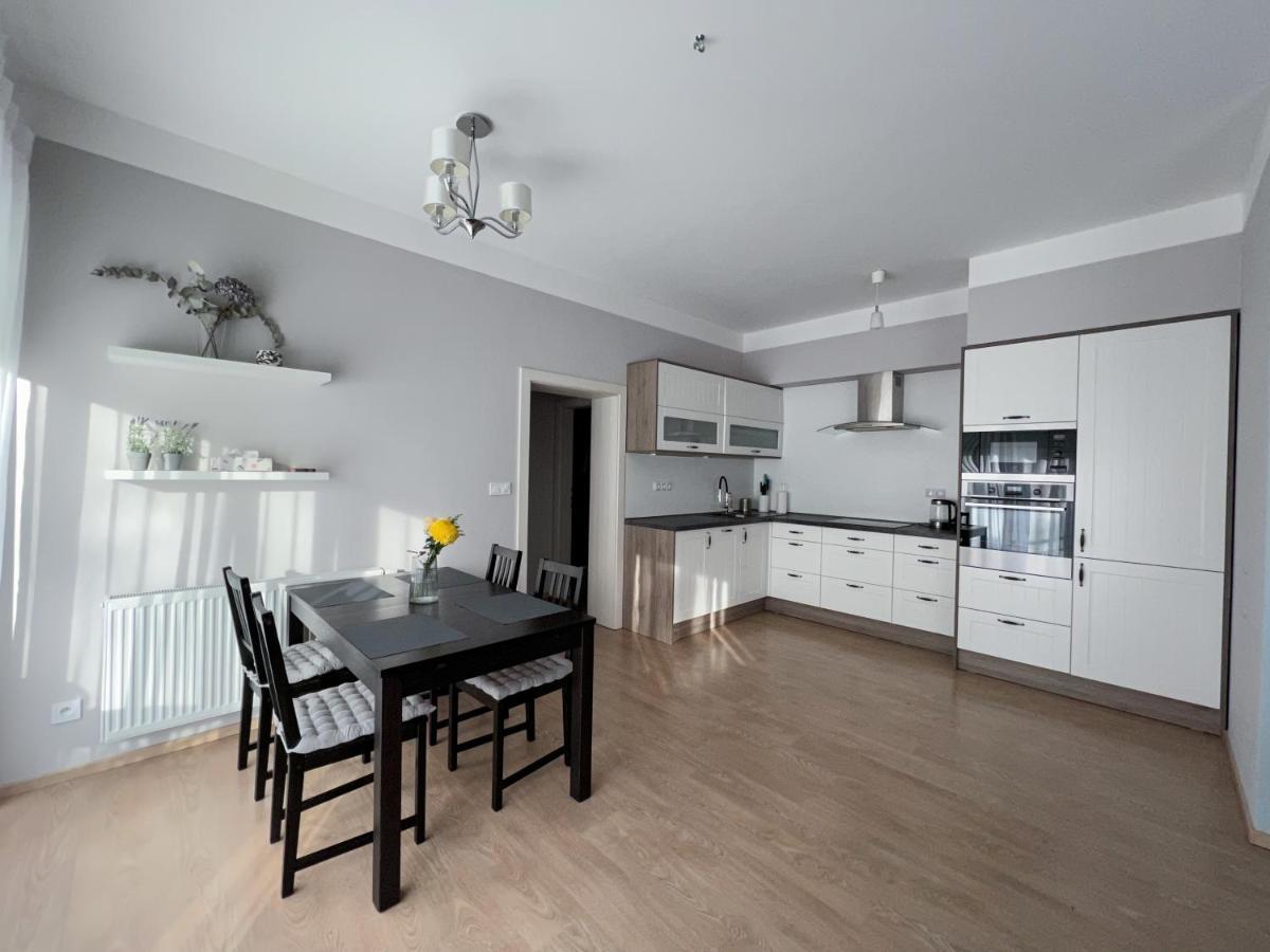 Ferienwohnung Apartman Alexandra Mariánské Lázně Exterior foto